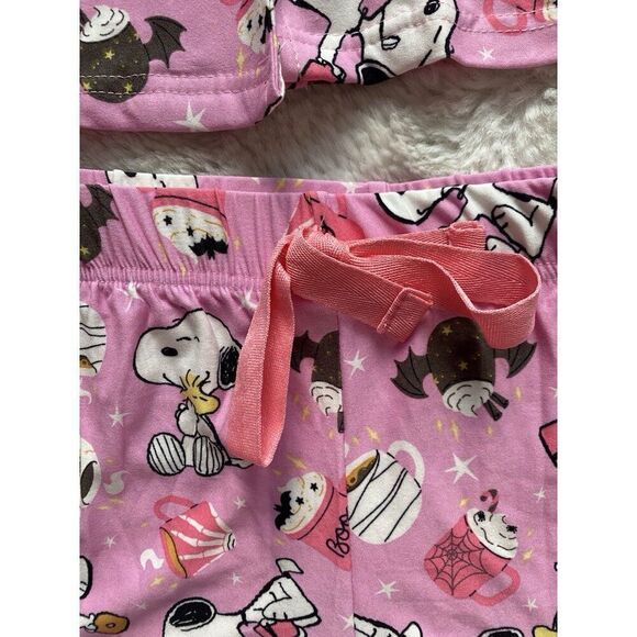 2pc Halloween Snoopy Pajama PJ Set Shorts Women’s Sz M Hot Cocoa Bats Pink NEW - Picture 6 of 14